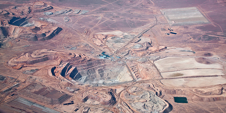 Vergr?sserte Ansicht: Tagebau-Kupfermine in der Atacama Wüste, Chile. 