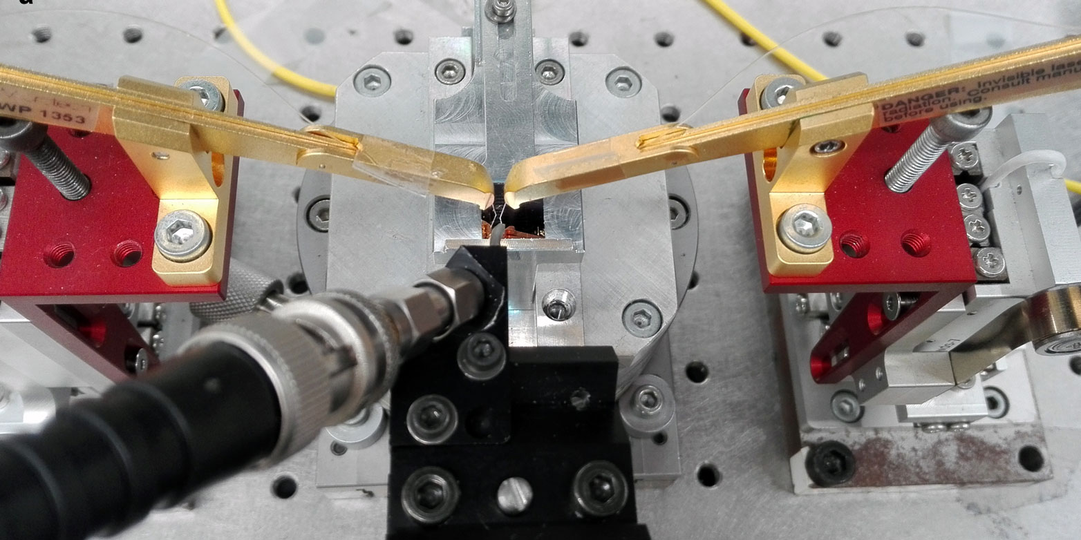 Vergr?sserte Ansicht: Experimenteller Aufbau zur Charakterisierung eines Prototyps des neuen  Lichtdetektors. (Bild: ETH Zürich)