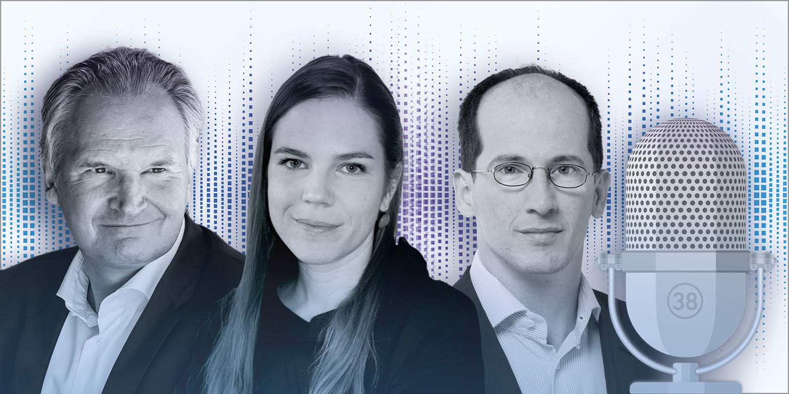 Robert-Jan Smits, Katharina Gapp, Andreas Wallraff und ein Mikrofon