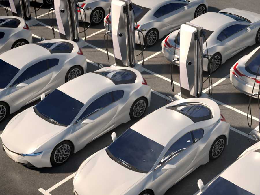 Elektromomobilit?t. Das Bild zeigt zehn Autos an Ladestationen. (Bild: unlimit3d / Adobe Stock)