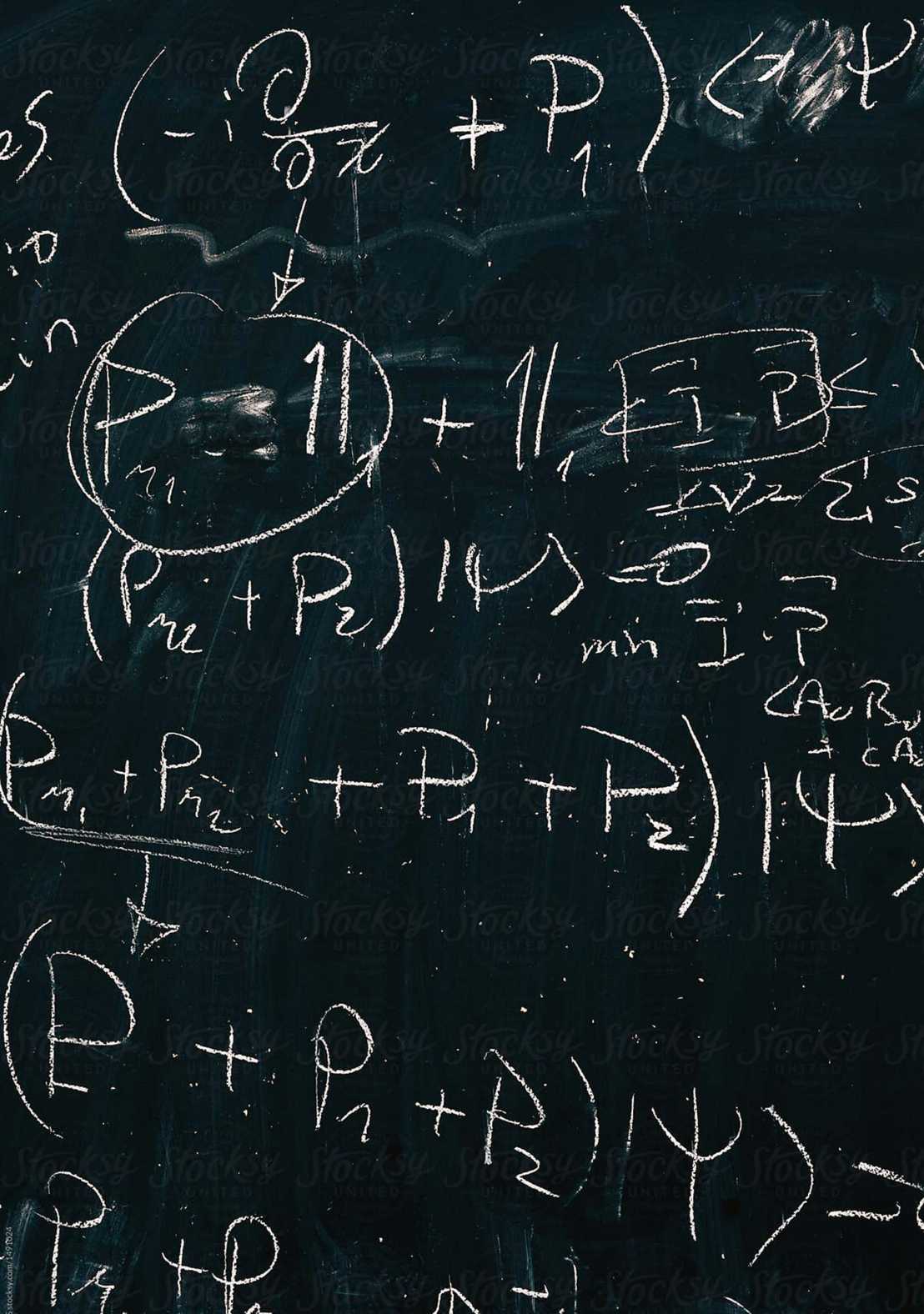 Eine mit mathematischen Gleichungen beschriebene Wandtafel
