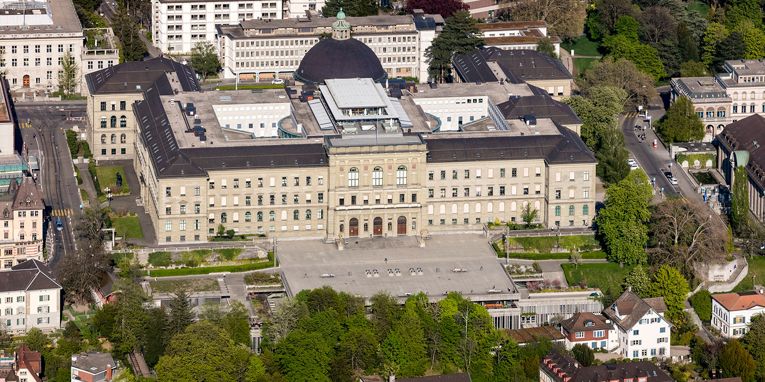 Vergr?sserte Ansicht: ETH Zürich mit Polyterrasse Luftbild
